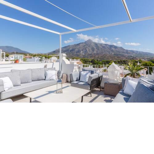 Penthouse with amazing views of the golf valley