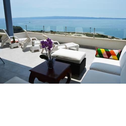 Penthouse Znjan Beach