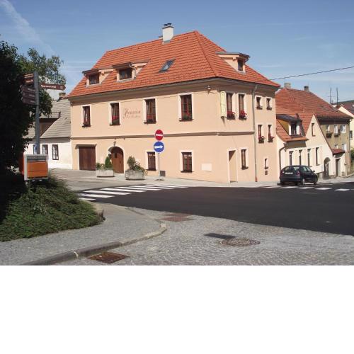 Penzion Pod Hradbami