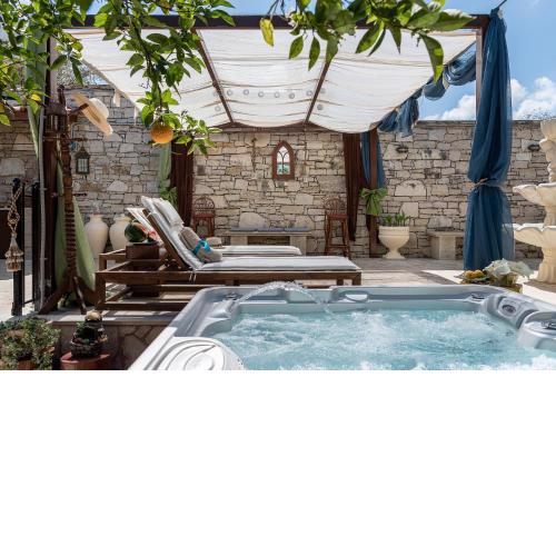 Perama Nature Suite