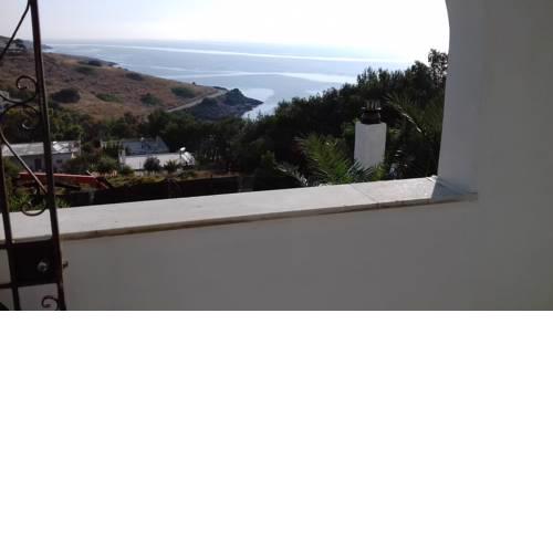 Perigiali Layrio