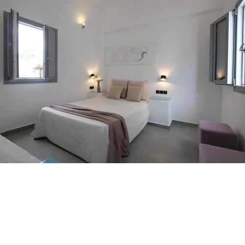 Perissa Central Rooms