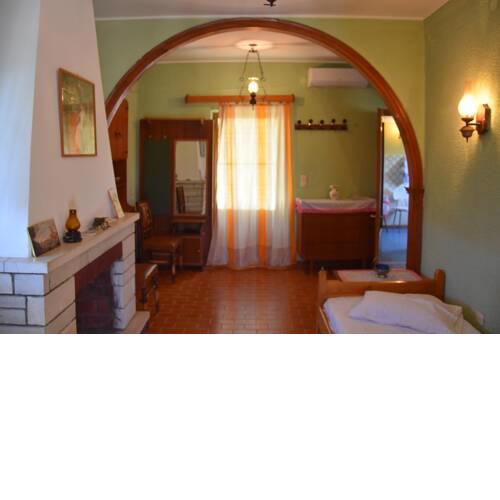 PERITHIA SUNSET APPARTMENT 2