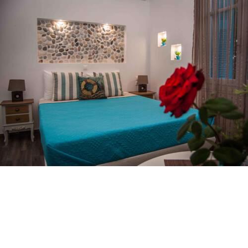 Perivoli 3-Chora(5min away from the center by car)