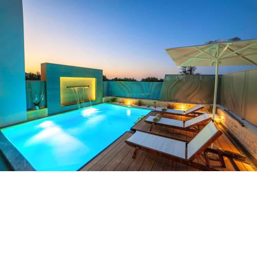 Perla Villas with Heated Pool