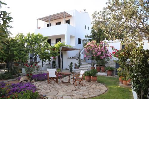 Perlegiannika Houses