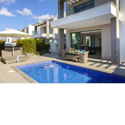 Pernera Beach Villa