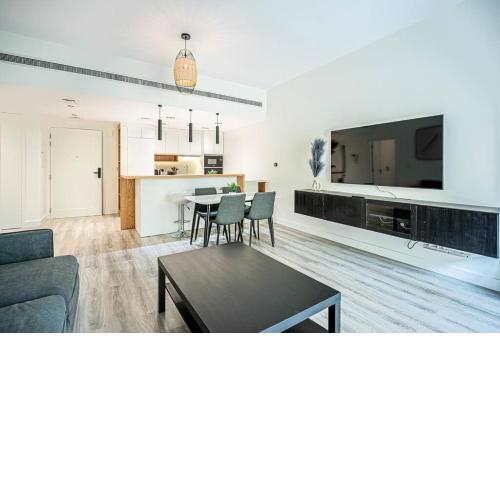 Pet-Friendly Massive Terrace