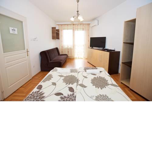 Peti-Kölcsey Apartman