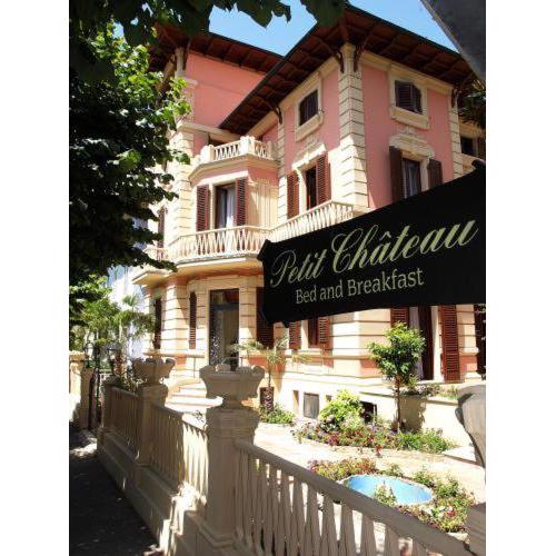 Petit Chateau