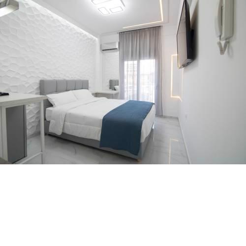 Petite Palace 3