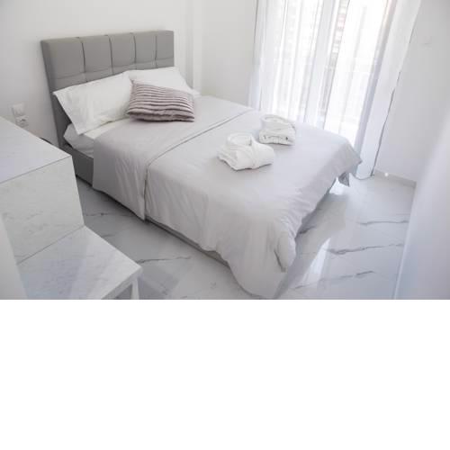 Petite Palace 7