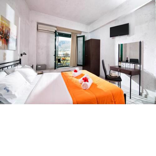 Petite Studio Amazing Mountain View