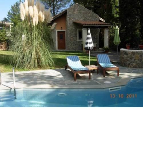 Petrinos Cottage