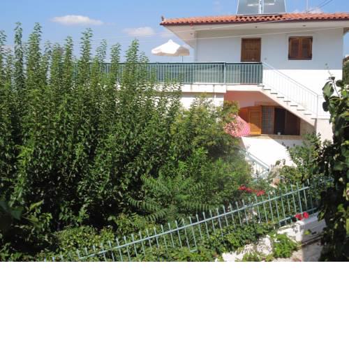 Petros House 1
