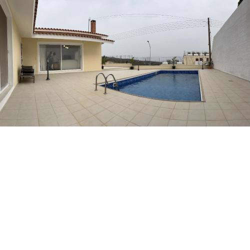Peyia Palm Villa