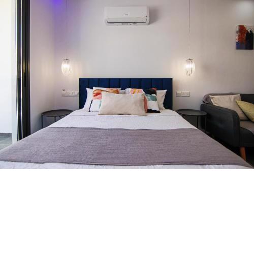 Phaedrus Living: Seaside Luxury Flat Athina 118