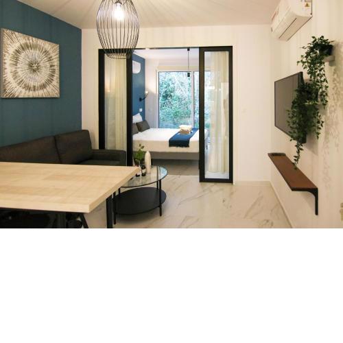 Phaedrus Living Seaside Romantic flat Limnaria 123
