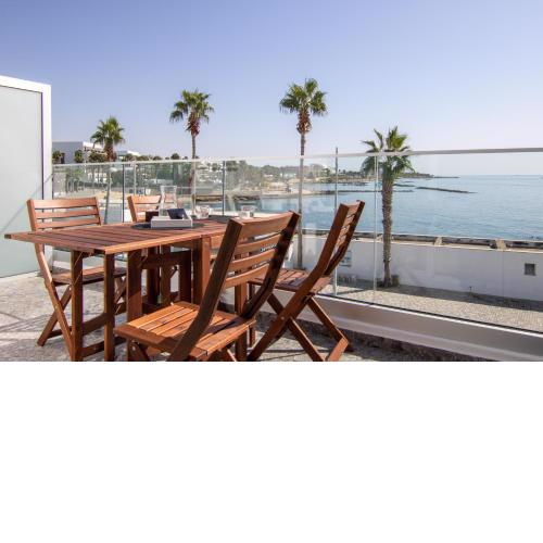 Phaedrus Living Seaview Studio Suite Lighthouse 52