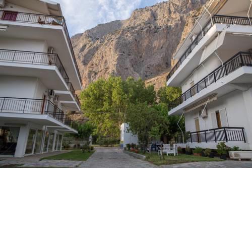 Philoxenia Apartments