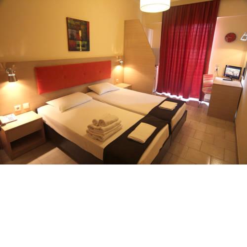 Philoxenia Hotel & Studios
