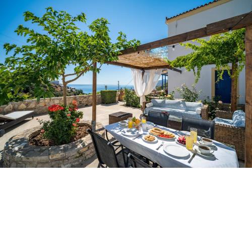 Philyra hotel