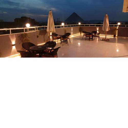 Phoenix Pyramids View Inn