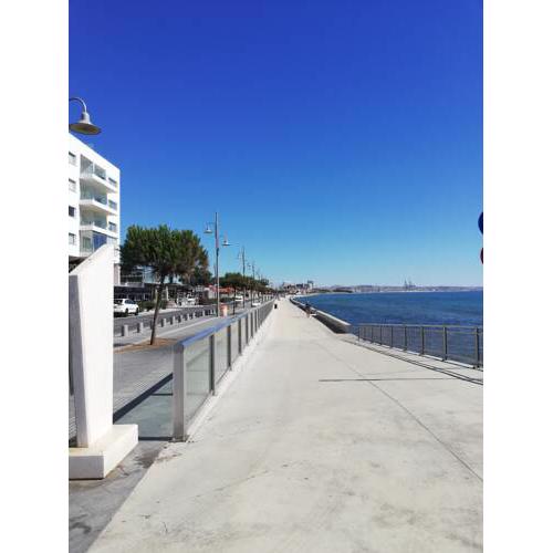 Piale Palms on Mackenzie Beach Walking distance to Restaurants, supermarket, cafes, ice cream parlours, Salt Lake, Finikoudes Beach, Larnaca Castle, Marina, City centre and more