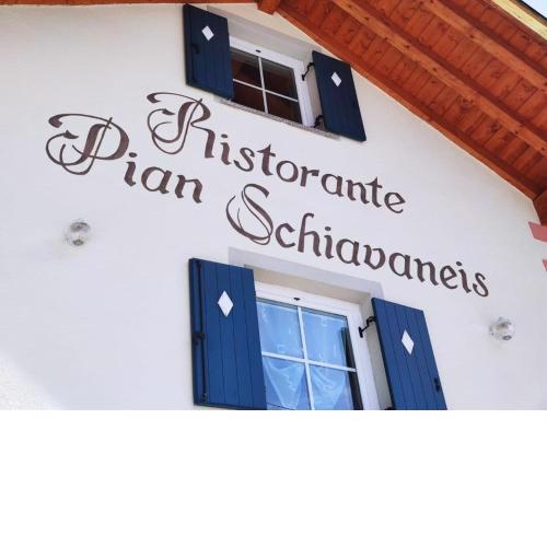 Pian Schiavaneis Apartments B&b