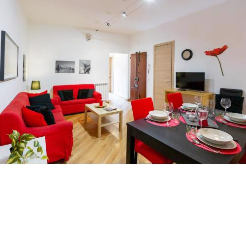 Piazza delle Vettovaglie Historic Center Flat