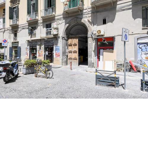 Piazza Portanova apartments
