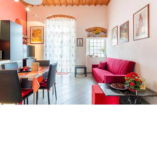 Piazza Sforzini Cozy Apartment near the Sea!
