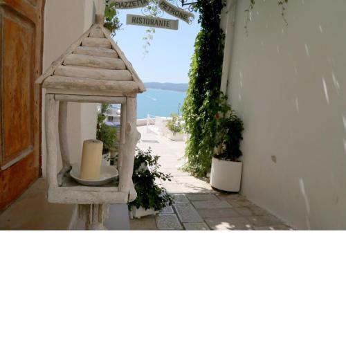 Piazzetta Petrone Apartments + parking