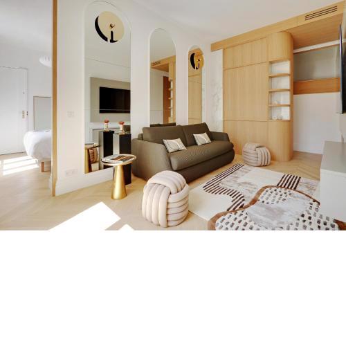 Pick A Flat's Apartment in Champs Elysées - Rue Jouffroy d'Abbans