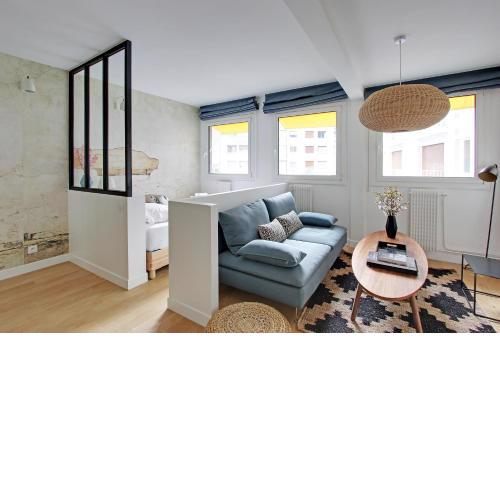 Pick a Flat's Apartment in Eiffel Tower - Rue Boulevard de Grenelle