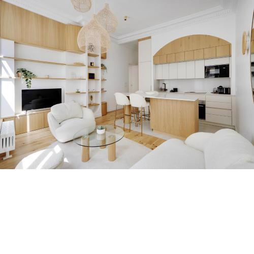Pick A Flat's Apartment in Invalides - Rue de Grenelle