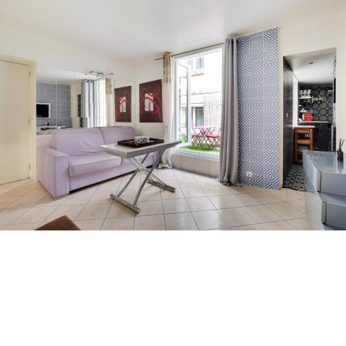 Pick A Flat's Apartment in Les Halles - Rue des Lombards