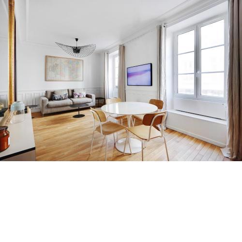 Pick A Flat's Apartment in Marais/Oberkampf - bvd du Temple