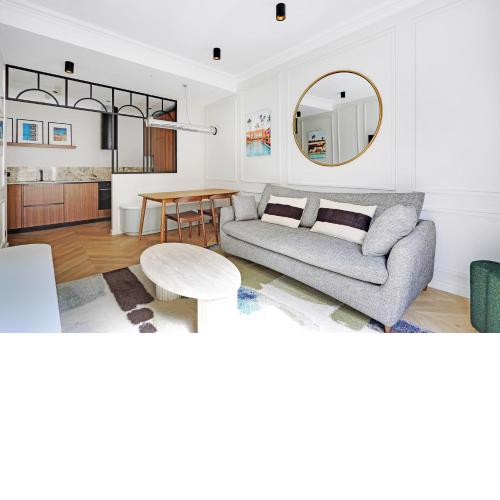 Pick A Flat's Apartment in Triangle d'Or - Pierre 1er de Serbie