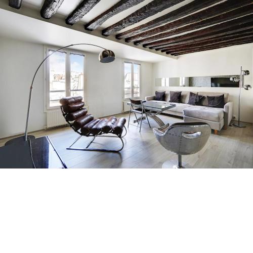 Pick A Flat's Apartments in Le Marais - Rue Saint Merri