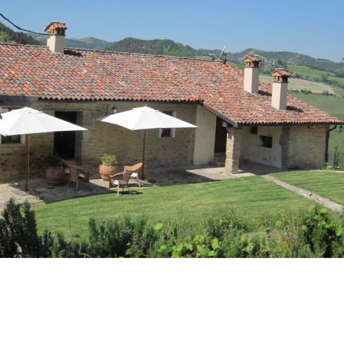 Picturesque holiday home in Modigliana with shared pool