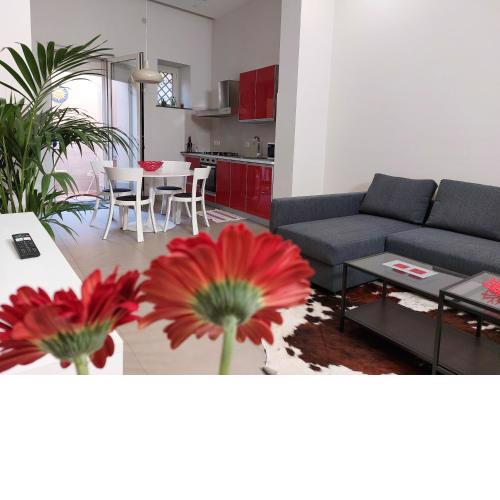 Pied-à-terre81
