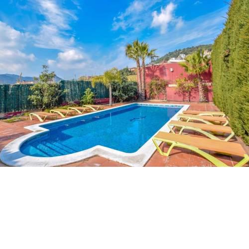 Pineda de Mar Villa Sleeps 10 Pool Air Con WiFi