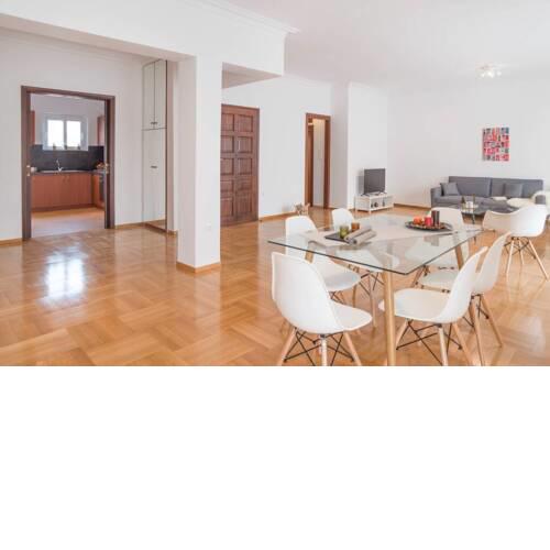 Piraeus spacious apartment-200m from Metropolitan Hospital (FAL267)