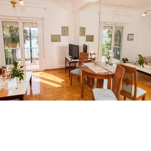 Piraeus Stylish Sea View Apartment!