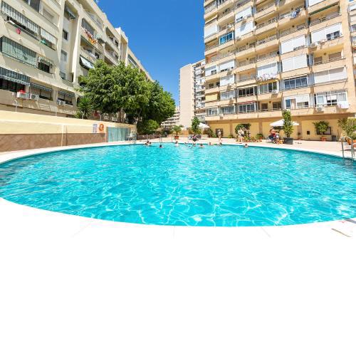 Piscinas - Wifi - Netflix - 10 min Playa - 5 min Centro - Recién reformado