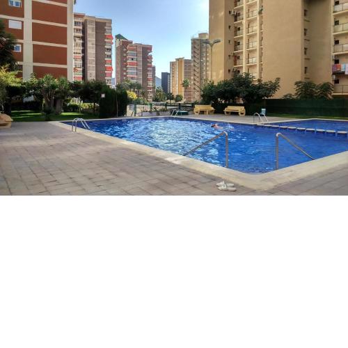Piso 17 en Playa Levante - WIFI - A/A - Smart TV