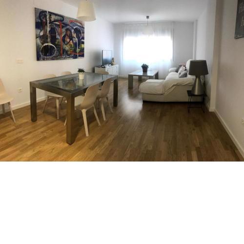 PISO NUEVO EN TRIANA