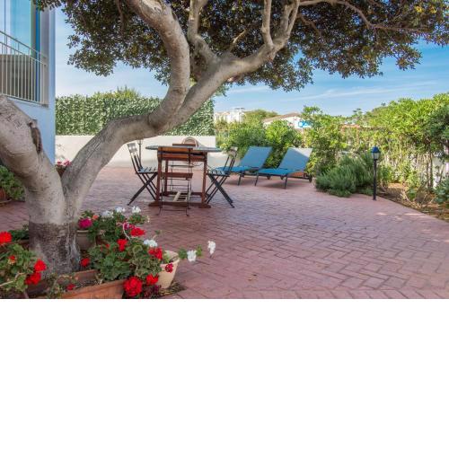 Pittulongu Paradise Seaside Villa with Garden!
