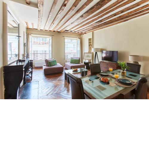 Place Vendome City Apartment - Madeleine